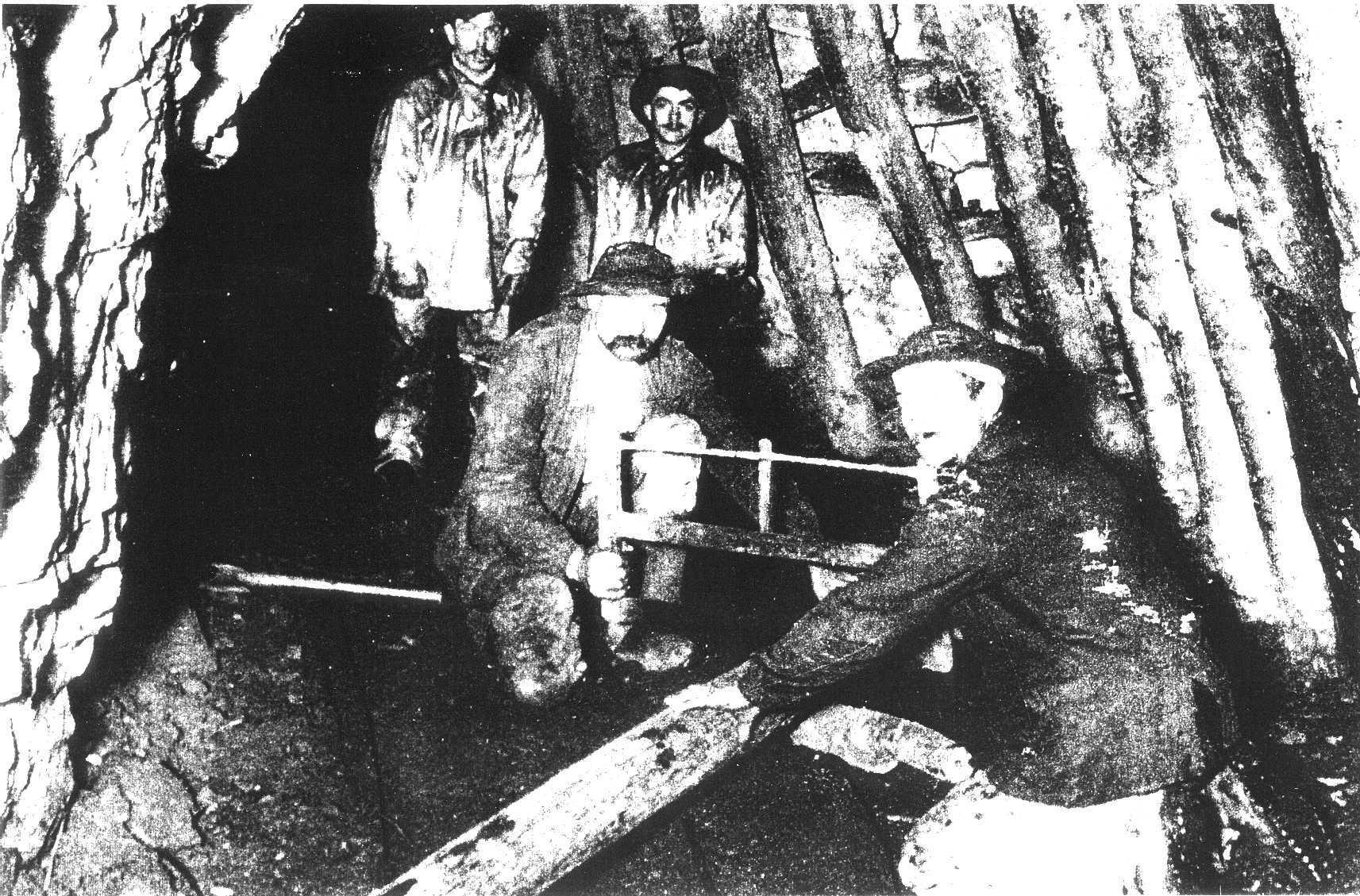 Au fond de la mine